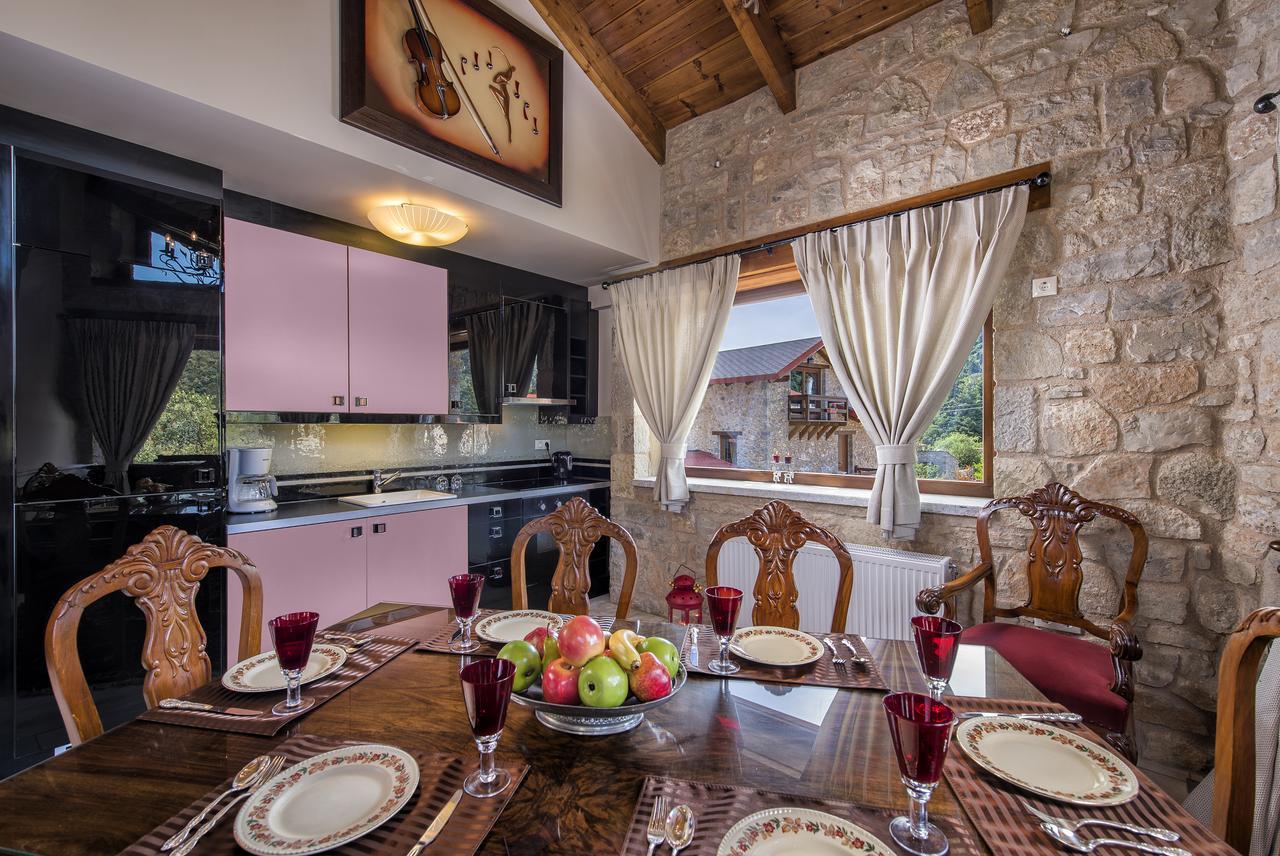 אראחובה Vip Chalet 4 Seasons מראה חיצוני תמונה